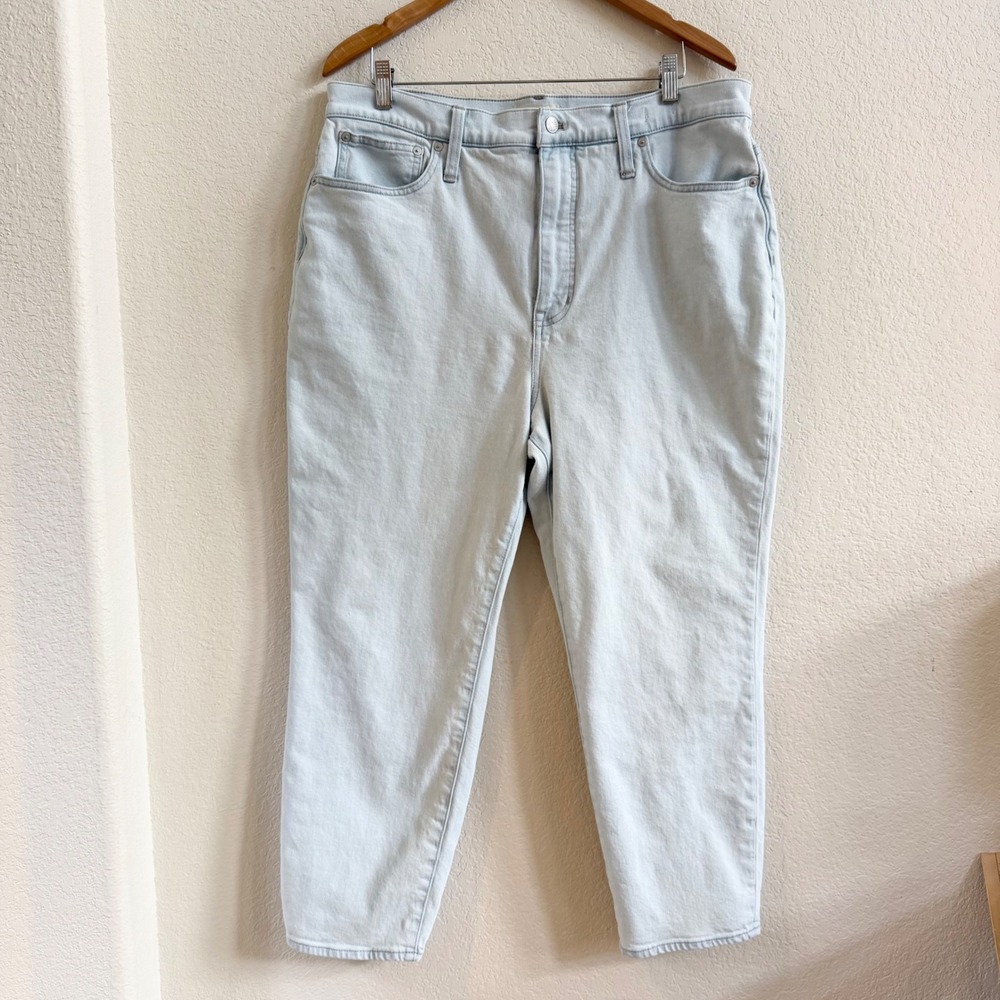 Madewell The Momjean Light Blue High Rise Tapered Leg Denim Jeans Size 33